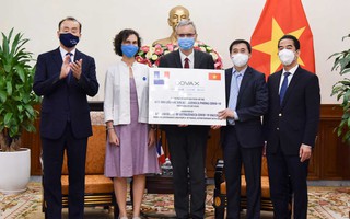 Việt Nam tiếp nhận thêm 1,4 triệu liều vắc-xin Pfizer