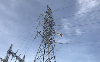 PC Quảng Ngãi: Tăng cường củng cố lưới điện 110kV trong mùa mưa bão