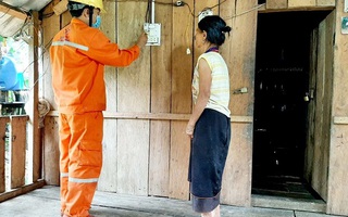 PC Quảng Ngãi: 2 thôn cuối cùng của huyện Ba Tơ có điện lưới quốc gia
