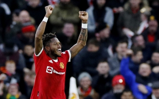 "Fred đại đế" lập siêu phẩm, Man United giành chiến thắng mừng thầy mới