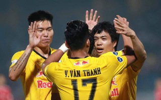 Công Phượng rạng rỡ mừng chiến thắng cùng HAGL sau pha lập công đầu tiên ở V-League 2021