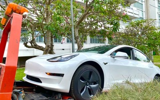 Trường ĐH đầu tiên đưa ôtô điện Tesla cho sinh viên thực hành