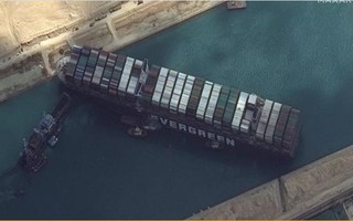 Giải tỏa kênh đào Suez: Tổng chi phí có thể lên tới 1 tỉ USD