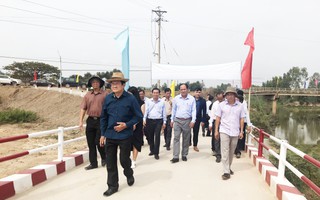 Nguyên Chủ tịch nước Trương Tấn Sang dự khánh thành 17 cầu nông thôn ở Long An