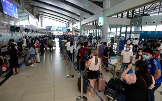 Hành khách qua sân bay Nội Bài tăng vọt dịp Lễ 30-4 và 1-5, vượt đỉnh 2019