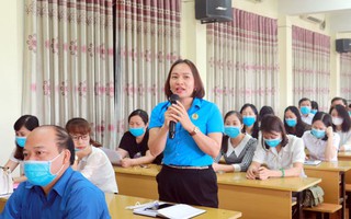 Hà Nội: 300 CNVC-LĐ tìm hiểu Bộ Luật Lao động và Luật Bầu cử