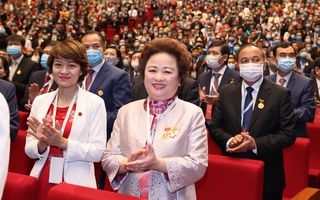 Madame Nguyễn Thị Nga tham dự Đại hội Thi đua yêu nước toàn quốc