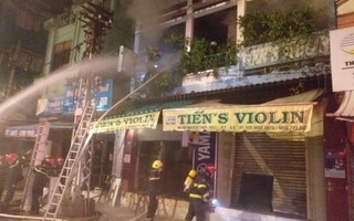 Cháy nhà 4 tầng trên đường Nguyễn Thiện Thuật, quận 3 - TP HCM