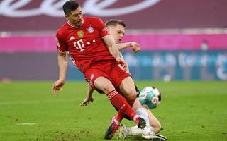 Bayern Munich bay cao với Lewandowski