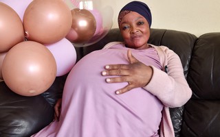 Người phụ nữ sinh 10 em bé không hề mang thai?