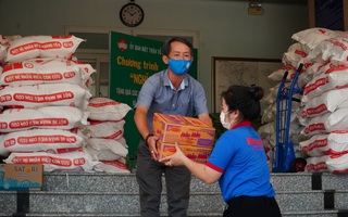 Chương trình "Thực phẩm miễn phí cùng cả nước chống dịch" đến quận 8 và huyện Bình Chánh