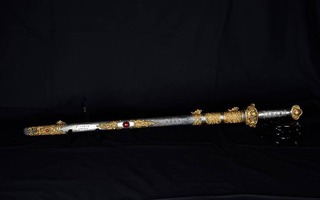 Hoài nghi về "kiếm của vua Thành Thái" được bán giá 50.000 USD