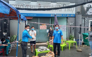 Người dân tỉnh Quảng Bình góp 27,5 tấn tôm cá cùng công nhân TP HCM chống dịch