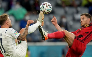 Pha ăn vạ trong trận thắng của Ý trước tuyển Bỉ