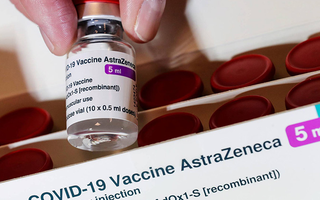 Thêm hơn 500.000 liều vắc-xin Covid-19 về đến Việt Nam