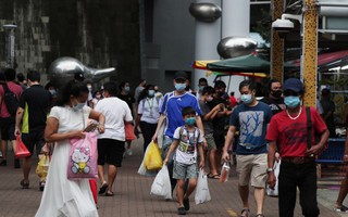 Covid-19: Số ca nhiễm tăng sốc ở Singapore, Campuchia