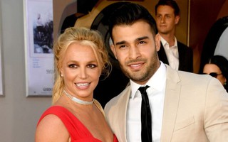 Britney Spears đính hôn, cha cô vội bảo vệ tài sản con gái