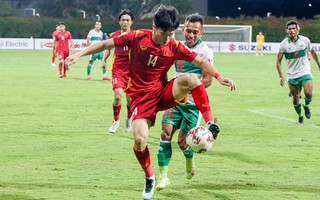 Hậu AFF Cup - Nhà vô địch tổn thương (*): Chờ làn gió mới