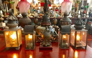 Vị bác sĩ ở Nha Trang kỳ công sưu tập đèn cổ