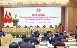 Tiêm vắc-xin, thuốc điều trị và ý thức người dân quyết định việc kiểm soát dịch Covid-19