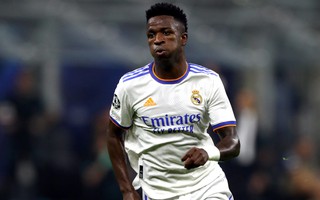 Sao trẻ Vinicius nhận lương khủng, gia hạn 2 mùa với Real Madrid