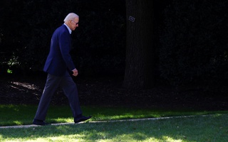 Tổng thống Joe Biden “khó xử” về chuyện liên quan giá dầu
