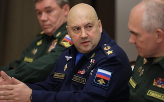 Tướng chỉ huy thừa nhận quân đội Nga gặp áp lực tại Ukraine