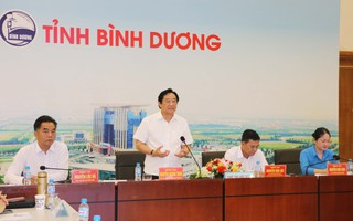 Lãnh đạo Bình Dương gặp gỡ công nhân ưu tú