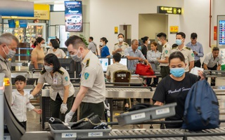 "Cầm nhầm" đồng hồ ở Nội Bài, bay vào Tân Sơn Nhất vẫn không thoát