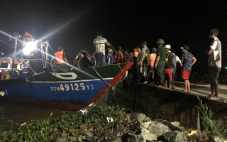 9 ngư dân trên tàu cá bị chìm giữa biển khơi