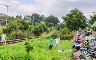 Đồng Nai: Băng qua đường sắt, 1 người bị tàu tông tử vong