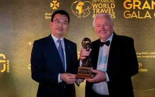 World Travel Awards vinh danh Vietnam Airlines hãng hàng không hàng đầu thế giới về bản sắc văn hóa