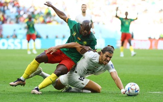 "Mưa" bàn thắng mãn nhãn trong trận hòa giữa Cameroon và Serbia