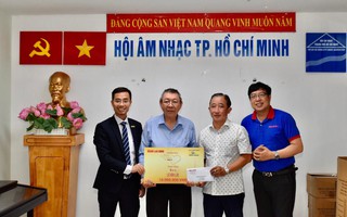 "Mai Vàng nhân ái" thăm nhạc sĩ Lê Văn Lộc và NSƯT - ca sĩ Nhất Sinh