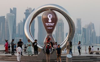 Trả bóng đá về cho World Cup 2022!