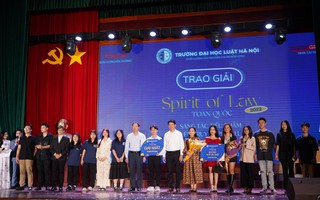 Trường ĐH Luật Hà Nội đoạt giải nhất cuộc thi Spirit of Law