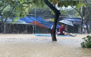 Bí thư Tỉnh ủy Bình Định: Ngay cửa biển mà ngập lụt nặng là không thể chấp nhận!