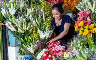 Lượng hàng hóa vào chợ Bình Điền tăng hơn 35% trong những ngày cận Tết