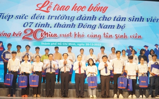 20 mùa vượt khó cùng tân sinh viên