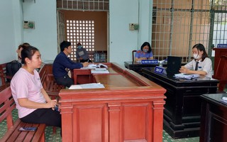 Phiên xét xử bất thường tại TAND huyện Hóc Môn, TP HCM