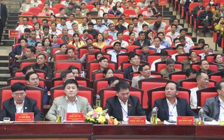 Nông dân gửi hàng trăm câu hỏi cho chủ tịch tỉnh Đắk Nông