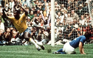 Nhìn lại 5 khoảnh khắc ấn tượng tại World Cup của "vua bóng đá" Pele