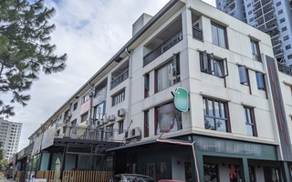 Hàng chục căn shophouse cơi nới sai phép tại khu đô thị Gamuda Gardens