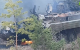 Nga công bố video phá hủy xe bọc thép Ukraine "xâm nhập"