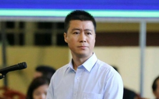 "Ông trùm" cờ bạc Phan Sào Nam tự nguyện quay lại nhà tù