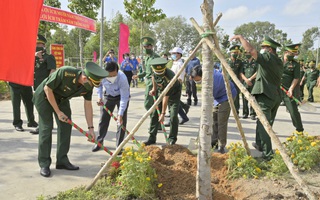 Bộ đội Biên phòng Kiên Giang phát động trồng hơn 20.000 cây xanh