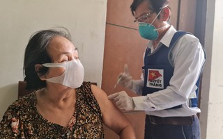 TP HCM tiêm vắc-xin ngừa Covid-19 cho 13.000 người trong 9 ngày Tết