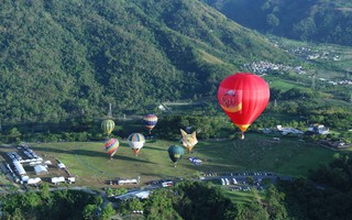 Lẫn đầu tiên có Lễ hội Khinh khí cầu quốc tế, quảng bá du lịch Tuyên Quang