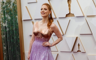 Nicole Kidman, Jessica Chastain, Zendaya… mặc đẹp tại Oscar 2022