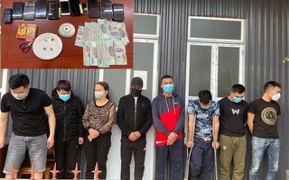 7 người đàn ông và 1 phụ nữ làm chuyện phi pháp ở Sầm Sơn